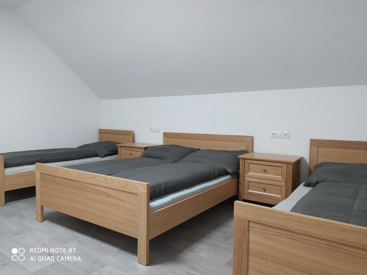 Vila Pod Majakem Pritluky Екстер'єр фото